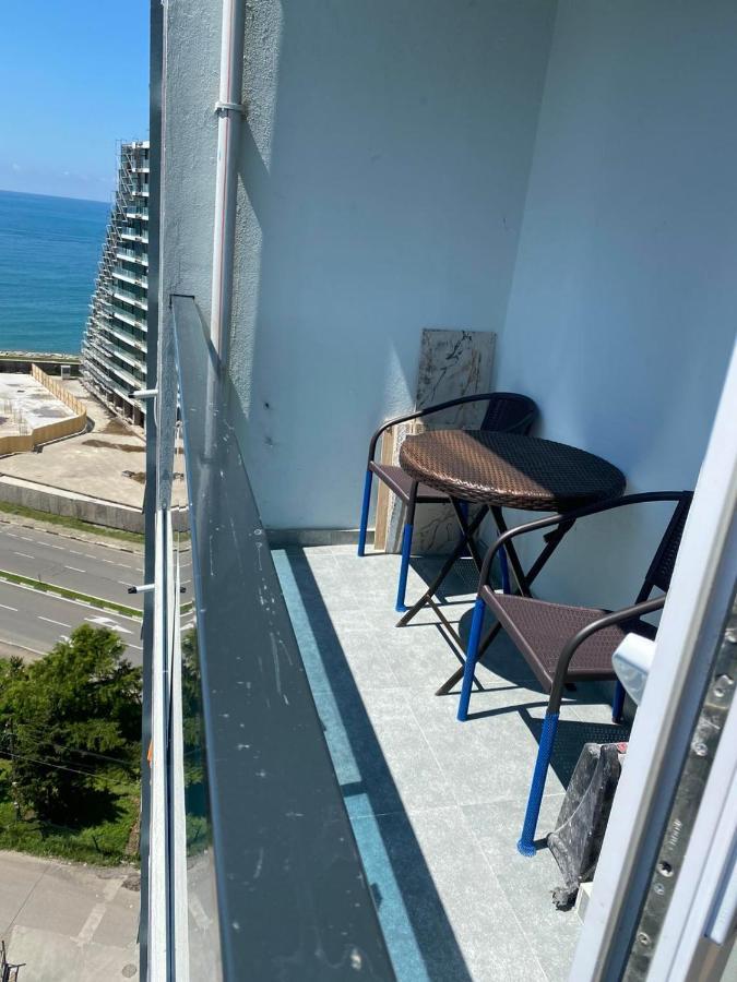Апартаменты Елена Batumi Bagian luar foto