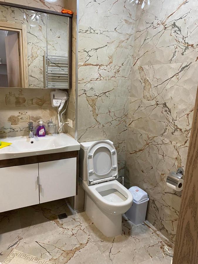 Апартаменты Елена Batumi Bagian luar foto